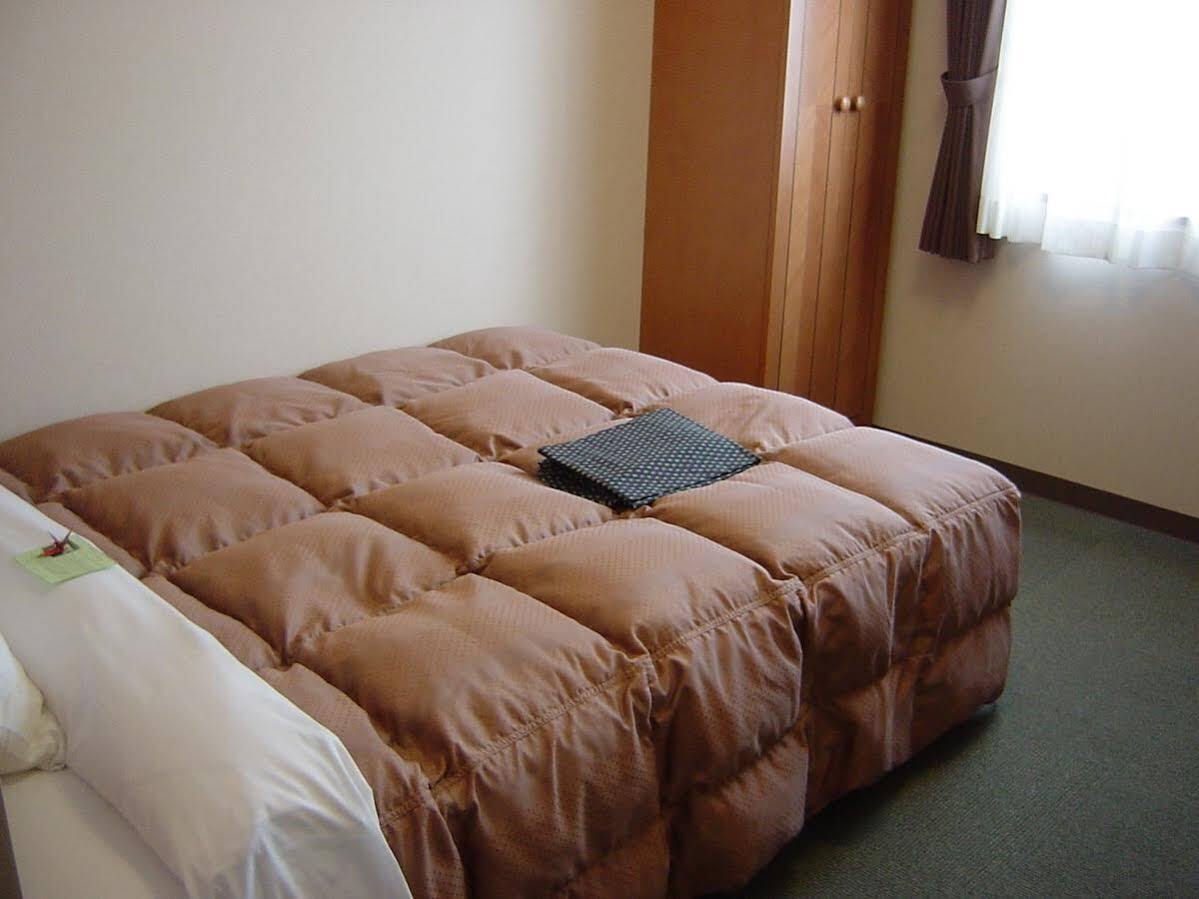 Hotel Route-Inn Aso Kumamoto Airport Ekimae Ozu  Екстер'єр фото